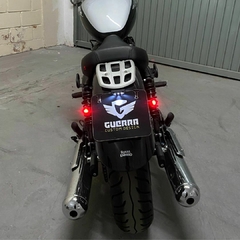 Kit Suporte de Placa Inclinado + Seta Bullet 3 em 1 - Royal Enfield na internet