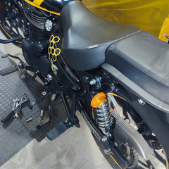 Suporte Relocador de Seta Traseira - Royal Enfield na internet