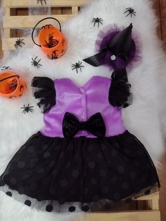 Vestido Bruxinha + Chapéu na internet