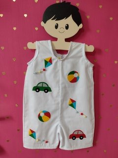 Jardineira Brinquedos - comprar online