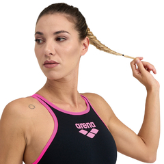 ENTERIZA NATACIÓN ARENA ONE BIGLOGO MUJER MAXLIFE ECO BLACK FLUO PINK (591) en internet