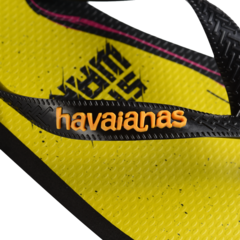 OJOTAS HAVAIANAS STAR WARS HOMBRE PRETO AMARELLO (2127) - SOLO NATACIÓN