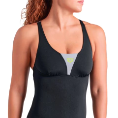 ENTERIZA ARENA CONTROL PRO SOLID MUJER MAXLIFE ECO BLACK SEA FOAM (555) en internet