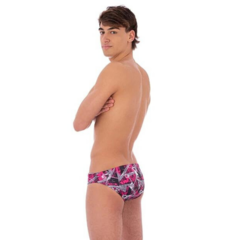 MALLA SLIP NATACIÓN QUICKLY HOMBRE ESTAMPADO ART 1301 GEOMETRICO FUCSIA en internet