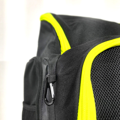 MOCHILA DE NATACIÓN AQUON LATITUDE 45 LITROS LISAS NEGRO AMARILLO - SOLO NATACIÓN