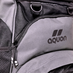 MOCHILA DE NATACIÓN AQUON GLOBAL 35 LITROS LISAS GRIS NEGRO - tienda online