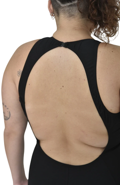 ENTERIZA BUEN NADO ART 389B C/ PIERNA BROCHE PLUS MUJER NEGRO VERDE FLUO - SOLO NATACIÓN
