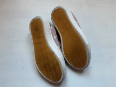 26 | Mimo | Zapatillas con velcro rosas con estrellas blancas - comprar online