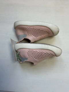 13.5 (aprox T20) | First walkers | Zapatos rosa con franja gris - comprar online