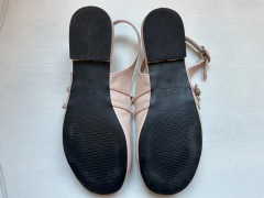 34 Arg / 35 Eu | ZARA | NUEVO Zapatos bajos sin talón. Cuero rosa. 3 hebillas con strass - comprar online
