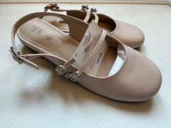 34 Arg / 35 Eu | ZARA | NUEVO Zapatos bajos sin talón. Cuero rosa. 3 hebillas con strass en internet