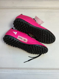 34 Arg / 3,5 US / 35,5 Eu | Adidas | Botines cuero fucsia, cordones negros, tiras blancas - comprar online