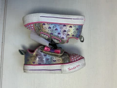 21 | SCKECHERS | ZAPATILLAS GLITTER LUCES en internet