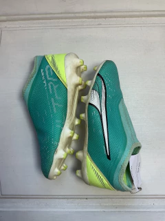 33 | Puma | Botines con tapones verde y amarillo - comprar online
