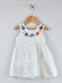 aprox 18/24m | N/A | vestido Mexico crema falda volados cuello con flores bordadas