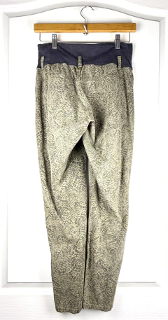 PLAY | EMBARAZO | T1 | Venga Madre | Pantalón verde-negro animal print en internet
