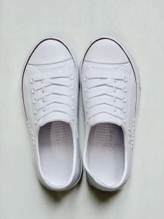 T38 | Prospera | zapatillas goma blanca