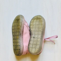 BR 23/AR 24 | CHEEKY | ZAPATILLAS ROSAS CON GLITTER en internet