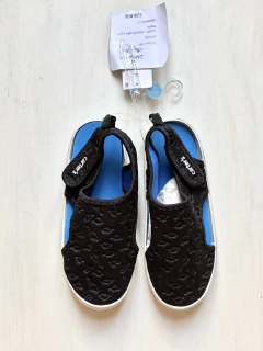 US 12 (30) | CARTERS | NUEVO - Sandalias para agua - Negras dinos