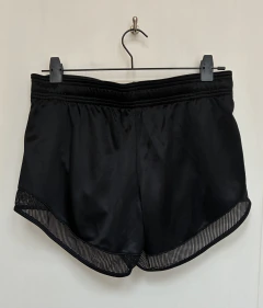 M | Nike | short Dryfit negro con dorado - comprar online