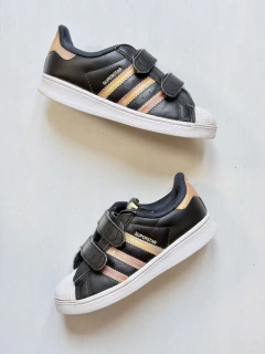 PLAY | US 9 (25) | Adidas | zapatillas 2 velcro negras lineas laterales doradas en internet