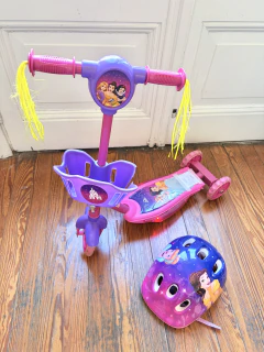 Disney princesas | Monopatin rosa con su casco luces y musica - comprar online