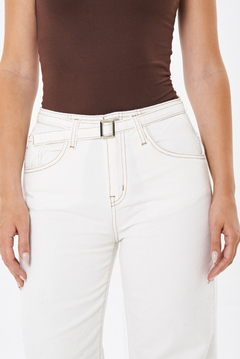 WIDE LEG RIGIDO CON CINTO COLOR CAMEL - GOBI - comprar online