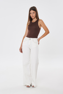 WIDE LEG RIGIDO CON CINTO COLOR CAMEL - GOBI en internet