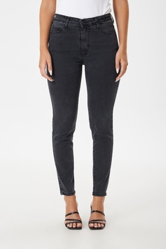 SKINNY GRIS ESCOLAR - PUELO - STRIVEN JEANS