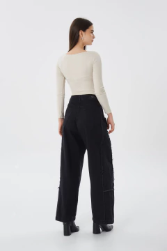 WIDE LEG TIRO MEDIO CAIDO CON COSTURAS DESHILACHADAS - MICHIGAN - tienda online