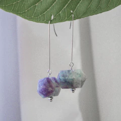 Brinco anzol fluorita | aço inox - loja online