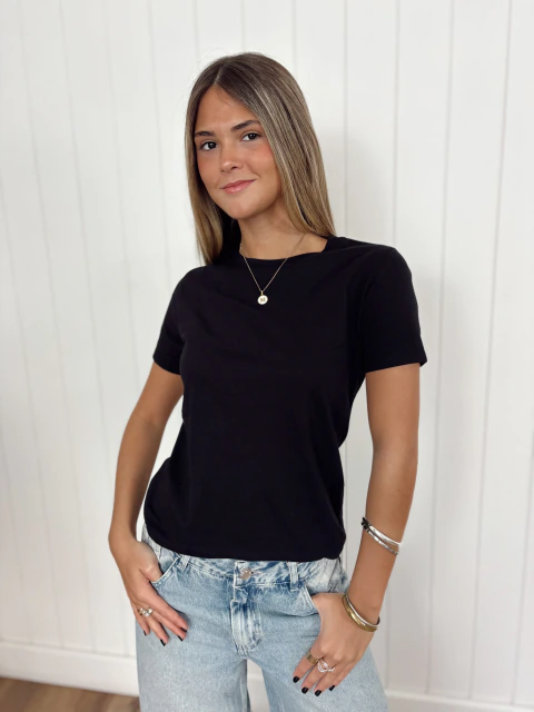 Remera Cosmo