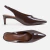 Scarpin sligback high vamp marrom com design elegante e moderno, ideais para diversas ocasiões e looks sofisticados.