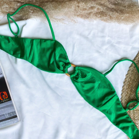 TOP MALU VERDE CINTILANTE