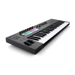 Novation LaunchKey 49 mk3 - comprar online