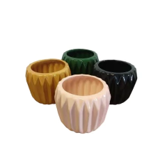 Maceta Prisma (Roma) en internet