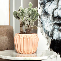 Maceta Prisma (Roma)