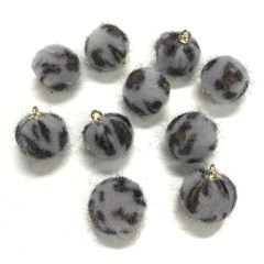 Pingente de pompom pelucia 1,50 cm (6 unds) - loja online