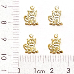 pingente-de-gato-dourado