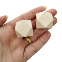 Conta de Madeira Sextavado Bege 25mm (2unds)