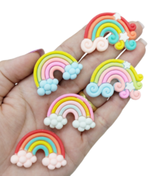 Aplique de Resina Arco Iris Nuvem Mix (5unds)