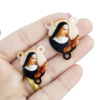 Entremeio acrílico com a imagem de Santa Rita de Cássia.