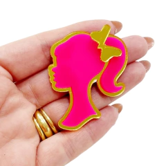 aplique-barbie-silhueta-com-dourado