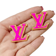 aplique-grife-louis-vuitton