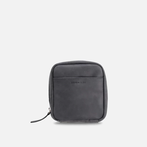 necesaire portacables de cuero azul