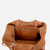 Tote bag Mérida suela en color cuero, vista interior con un compartimento con cierre.