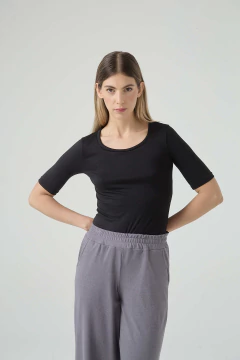 Remera Mathura - comprar online
