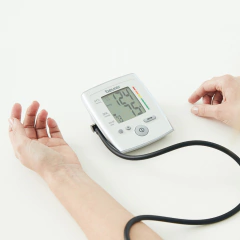 Tensiometro digital automático de brazo BM 35 - Apto uso corriente eléctrica - comprar online
