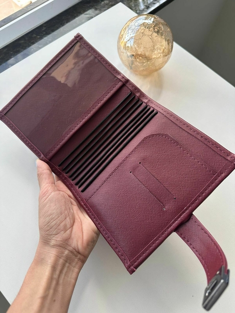 PORTA PASSAPORTE FAMÍLIA PLUS - Para até 8 passaportes - BORDADO