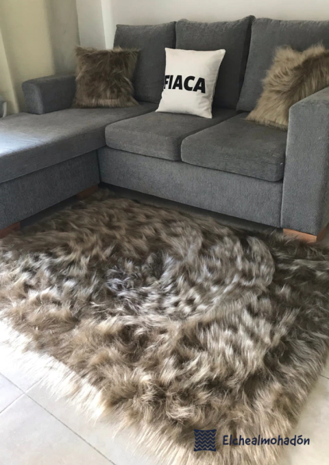 Alfombra o Pie de cama Brasilera 1 x 1,50 mts Sin Antideslizante. Pelo extra largo - comprar online